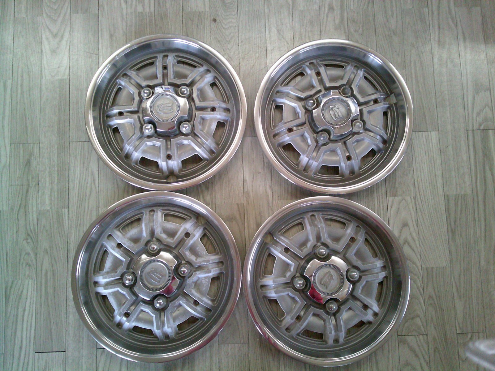 画像1: トヨタ　セリカ　1600GT　ホイールキャプ