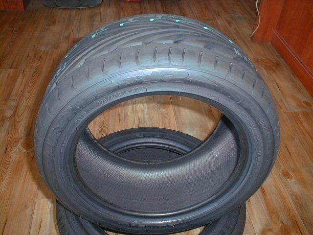 画像2: TOYO　タイヤ　TR1    225/40 R14 